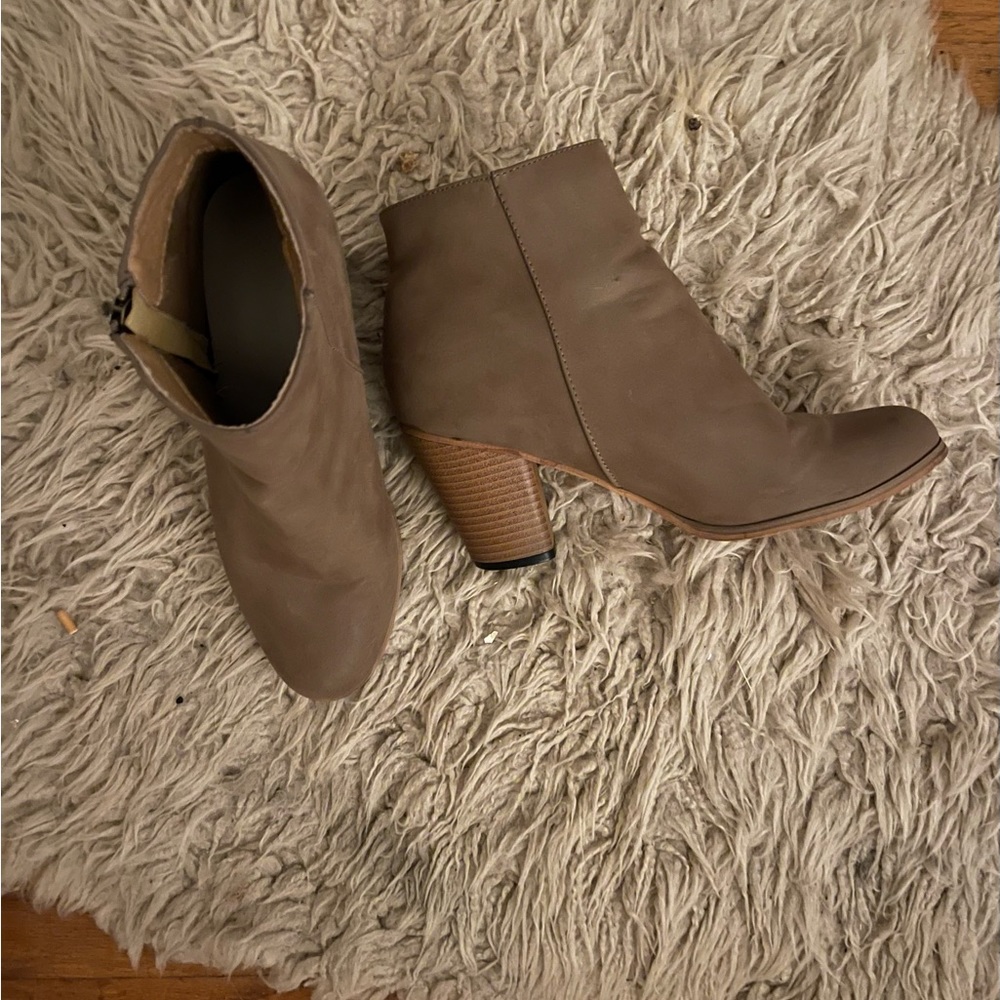 Brown boots
